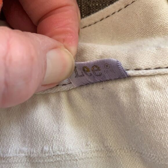 VINTAGE LEE HI-RISE FLARE DISTRESSED JEANS - Picture 7 of 12